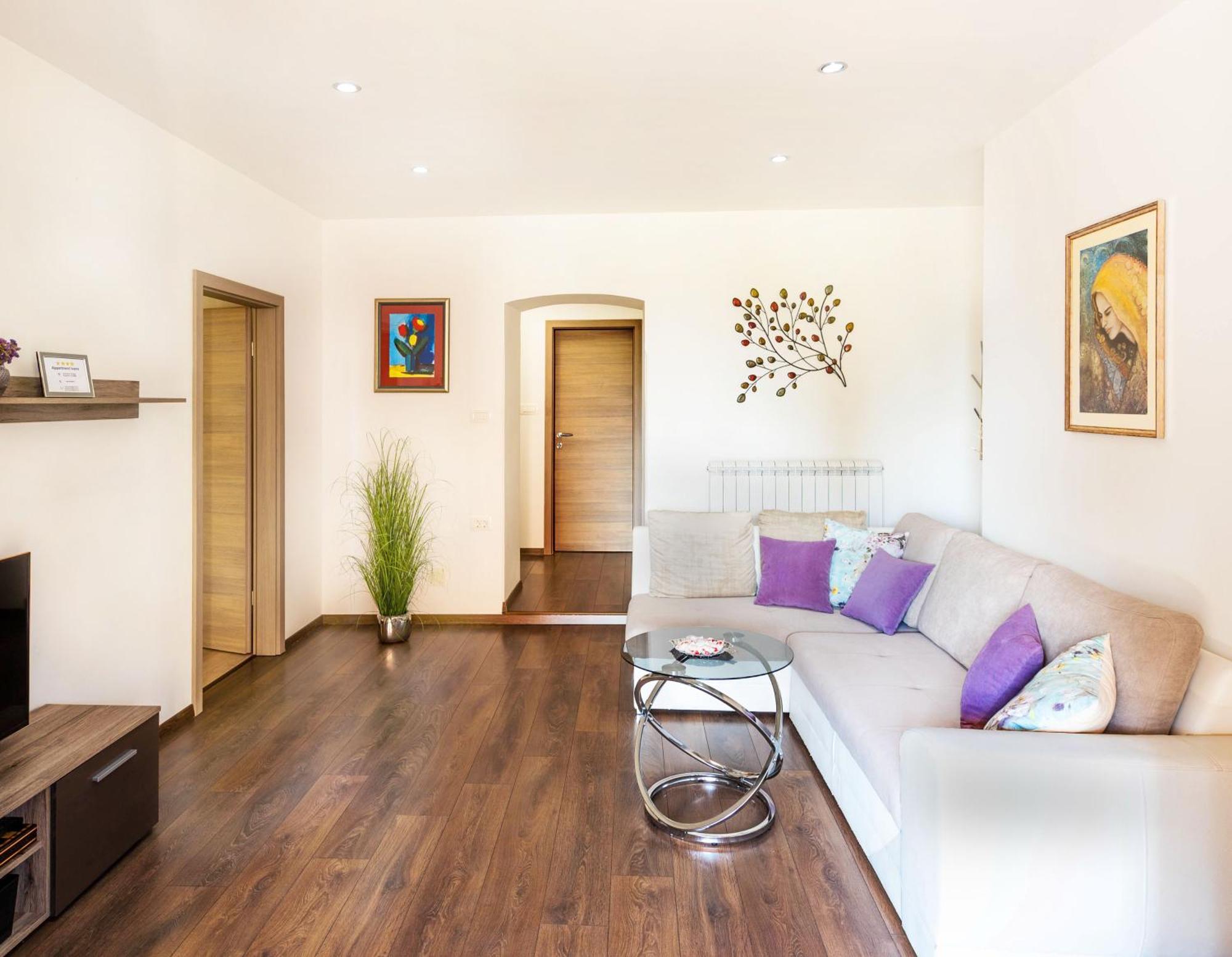 Apartament Ivana